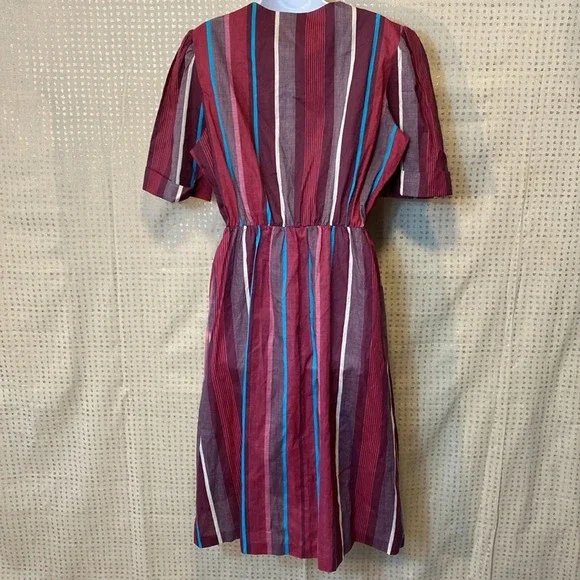 Vintage TopMade Striped Dress with Short Sleeves - Picture 8 of 9